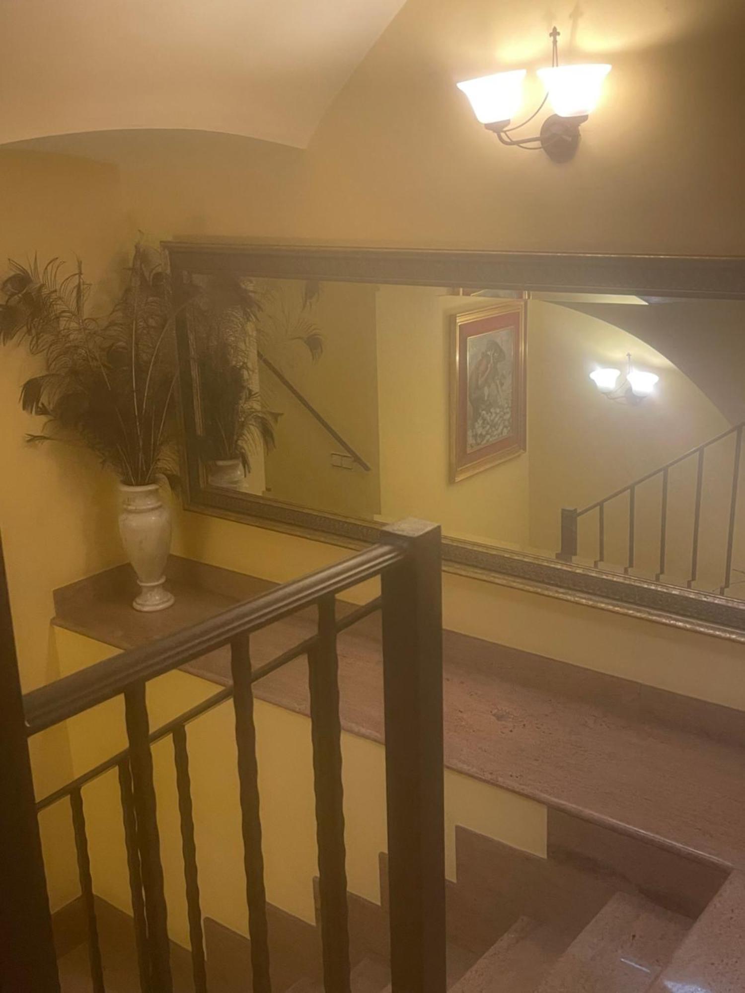 La Posa Hostel Villar del Arzobispo Bagian luar foto
